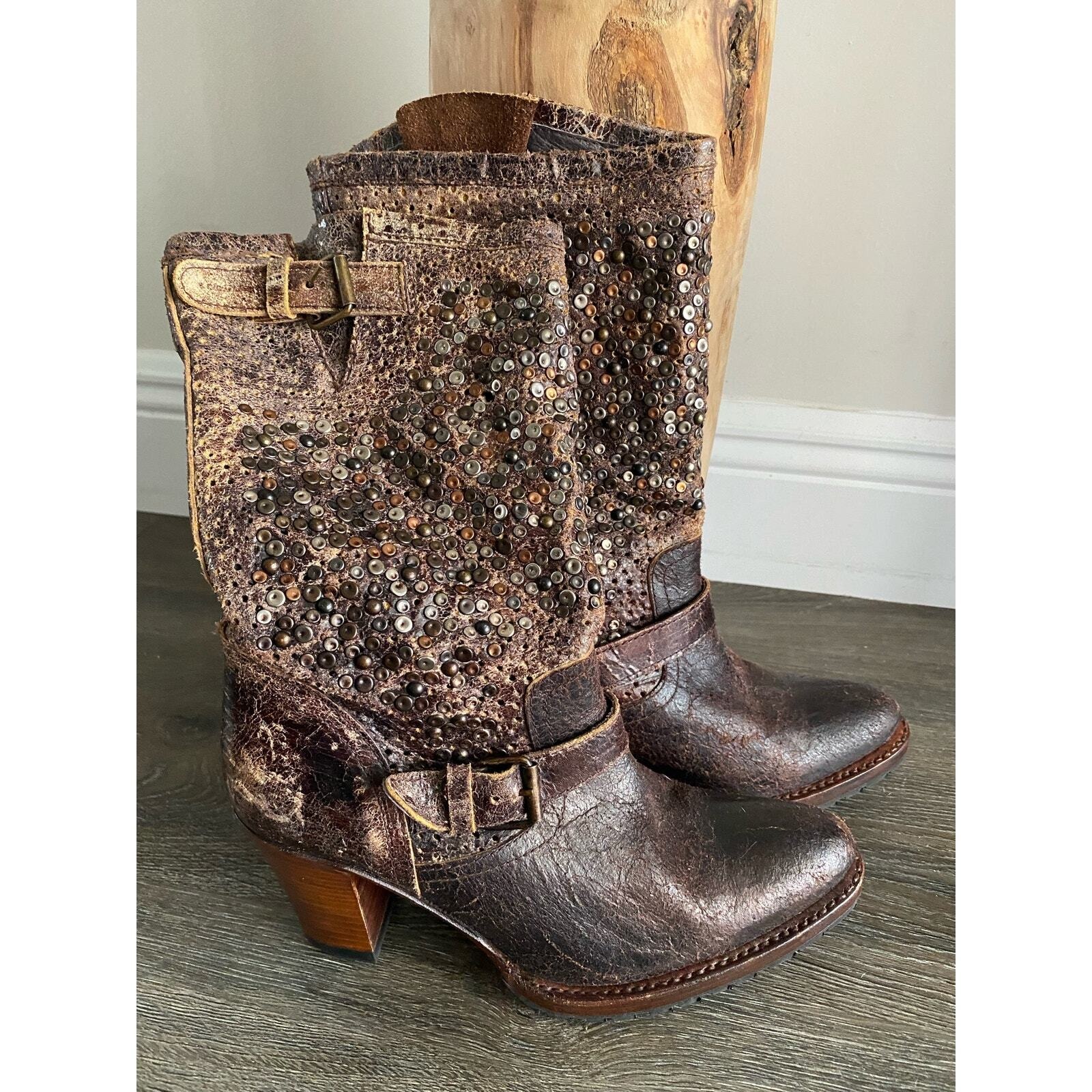 Sendra Boots ($499) Distressed Brown Metal Studded Leather Boots Womens 37/6.5-7